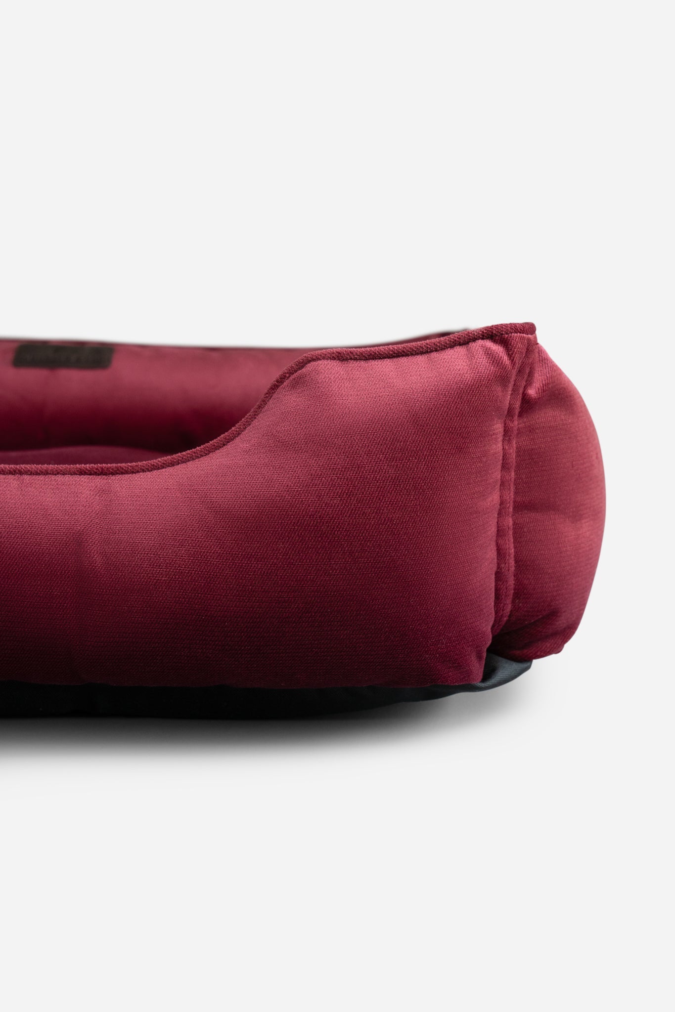 Chester & Lee | Vibrant Velvet Sleeper Dog Bed Wine